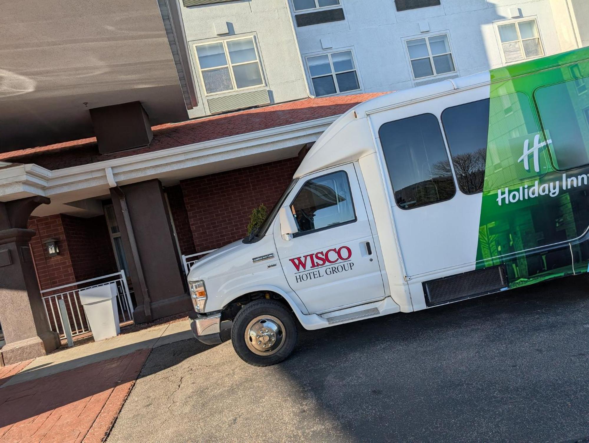 Holiday Inn Hotel & Suites Madison West - Middleton By Ihg Exteriör bild